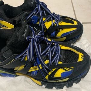 Balenciaga Snickers truck